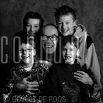 07-01-2004 Bart Chabot with his kids at studio Amsterdam, 
by order of J/M Vaders

[keywords]Smiling, Eyecontact, Posed, Half Length, Black and With Image[/keywords]